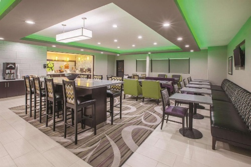 La Quinta Inn & Suites by Wyndham Nw Tucson/Marana image 33